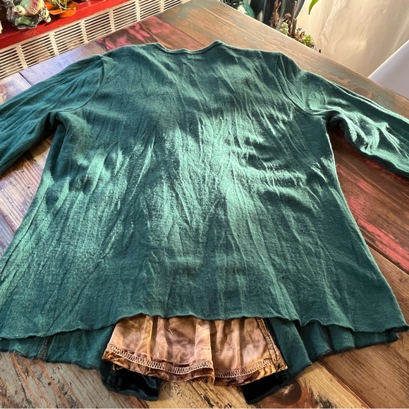 Cute Winter Top - Picture 7 of 7